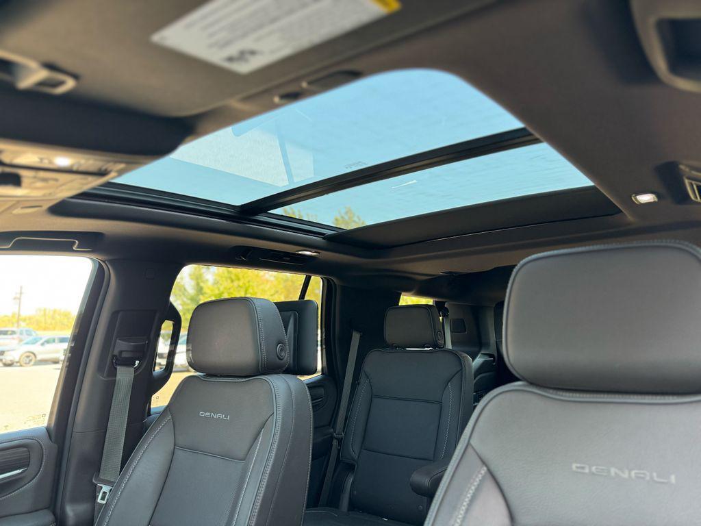 used 2023 GMC Yukon car, priced at $60,921