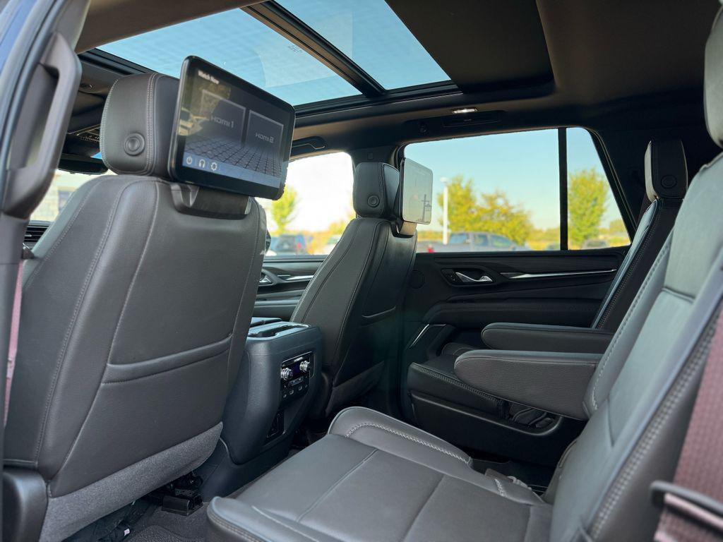 used 2023 GMC Yukon car, priced at $60,921
