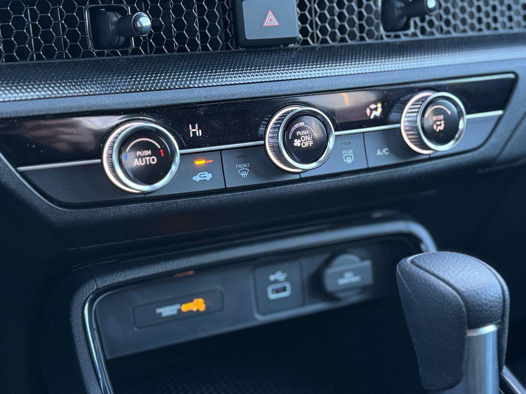 used 2025 Honda CR-V car, priced at $29,789