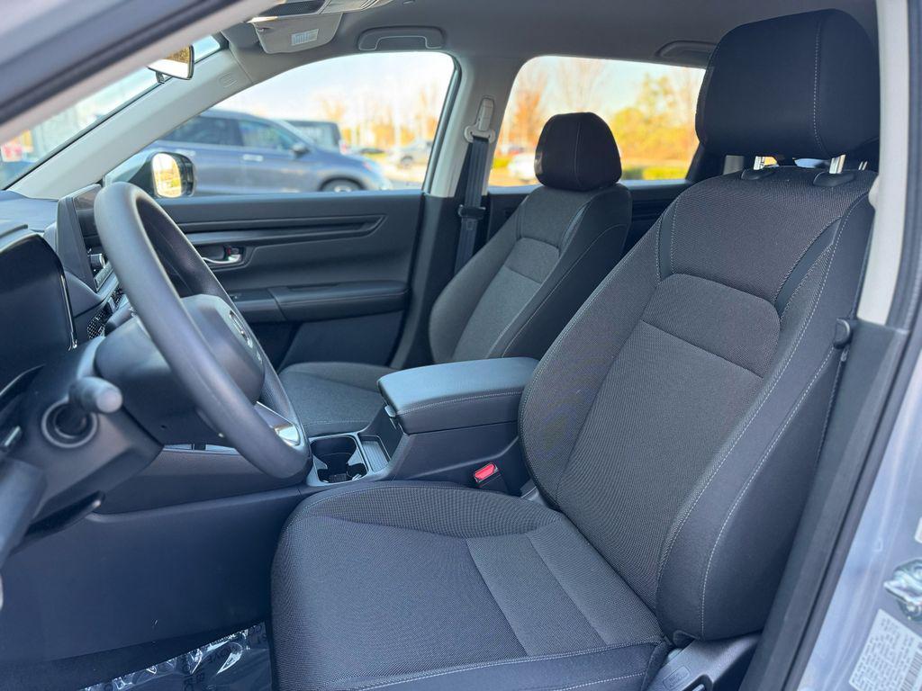 used 2025 Honda CR-V car, priced at $29,789