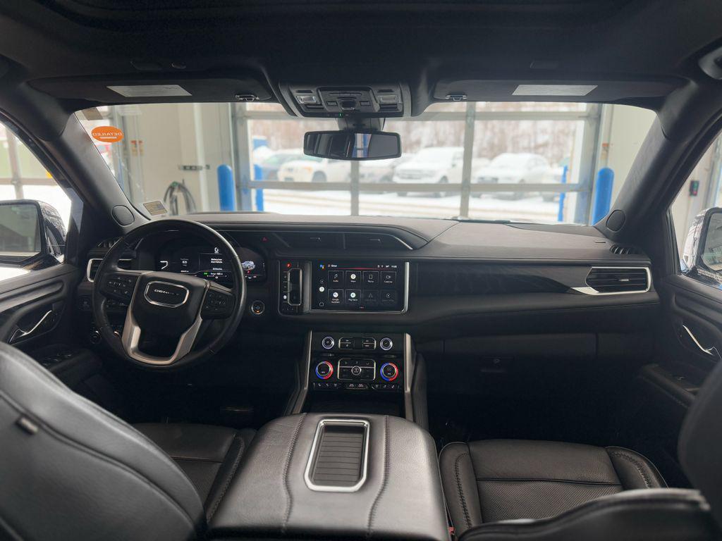 used 2022 GMC Yukon XL car, priced at $57,786