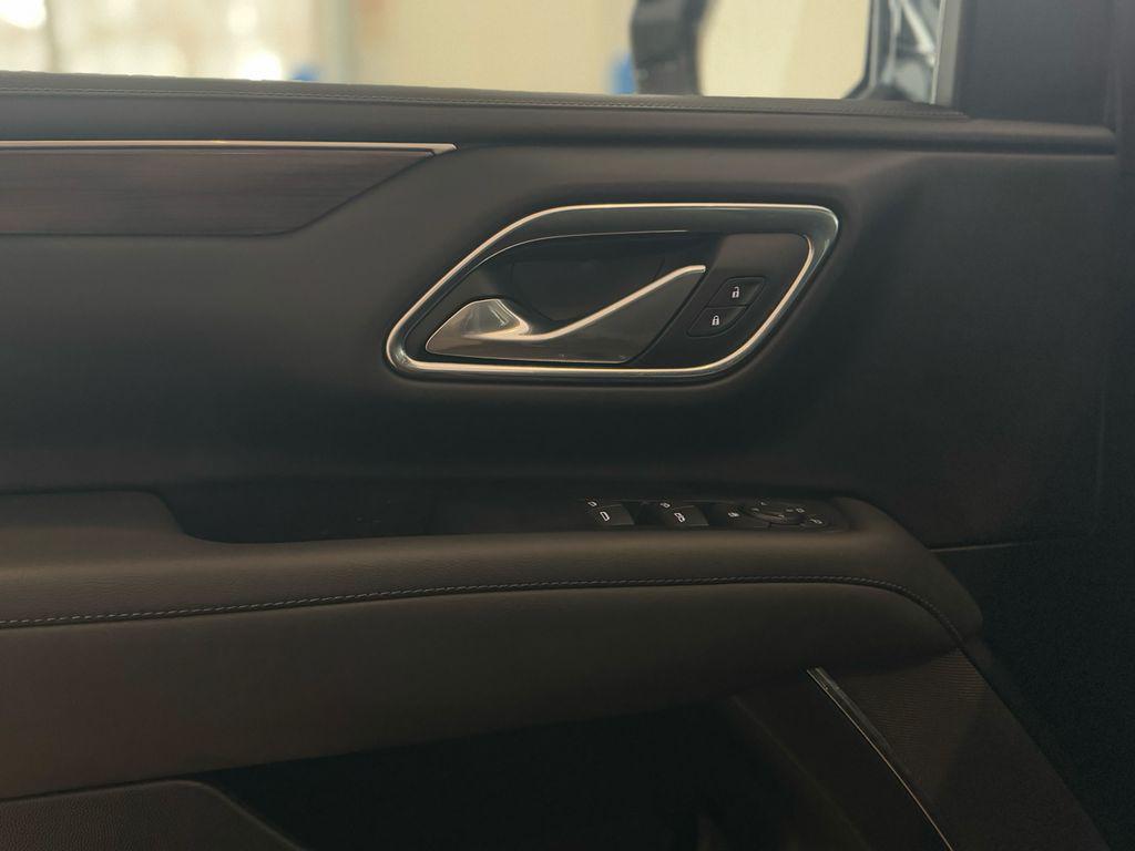 used 2024 GMC Yukon XL car, priced at $55,235