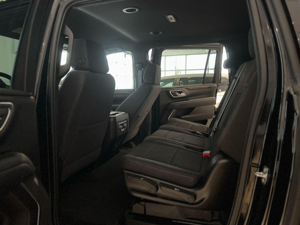 used 2024 GMC Yukon XL car, priced at $55,235