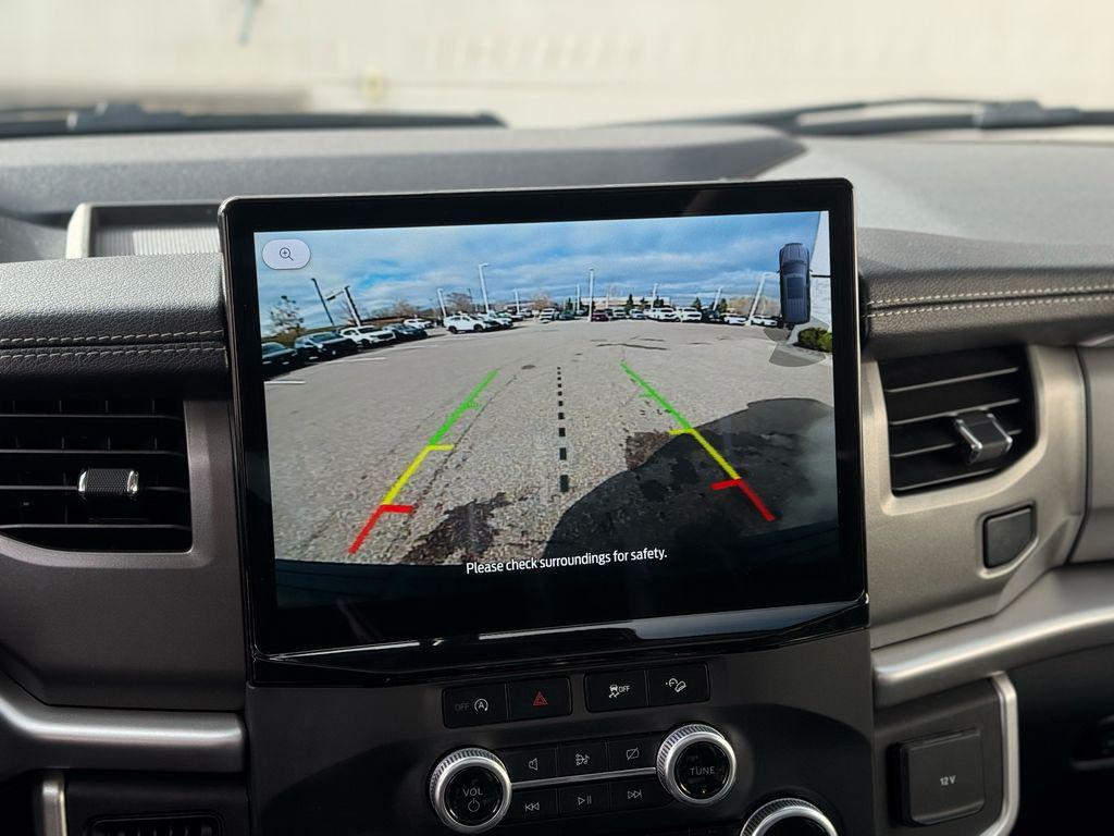 used 2024 Ford Expedition car, priced at $53,225