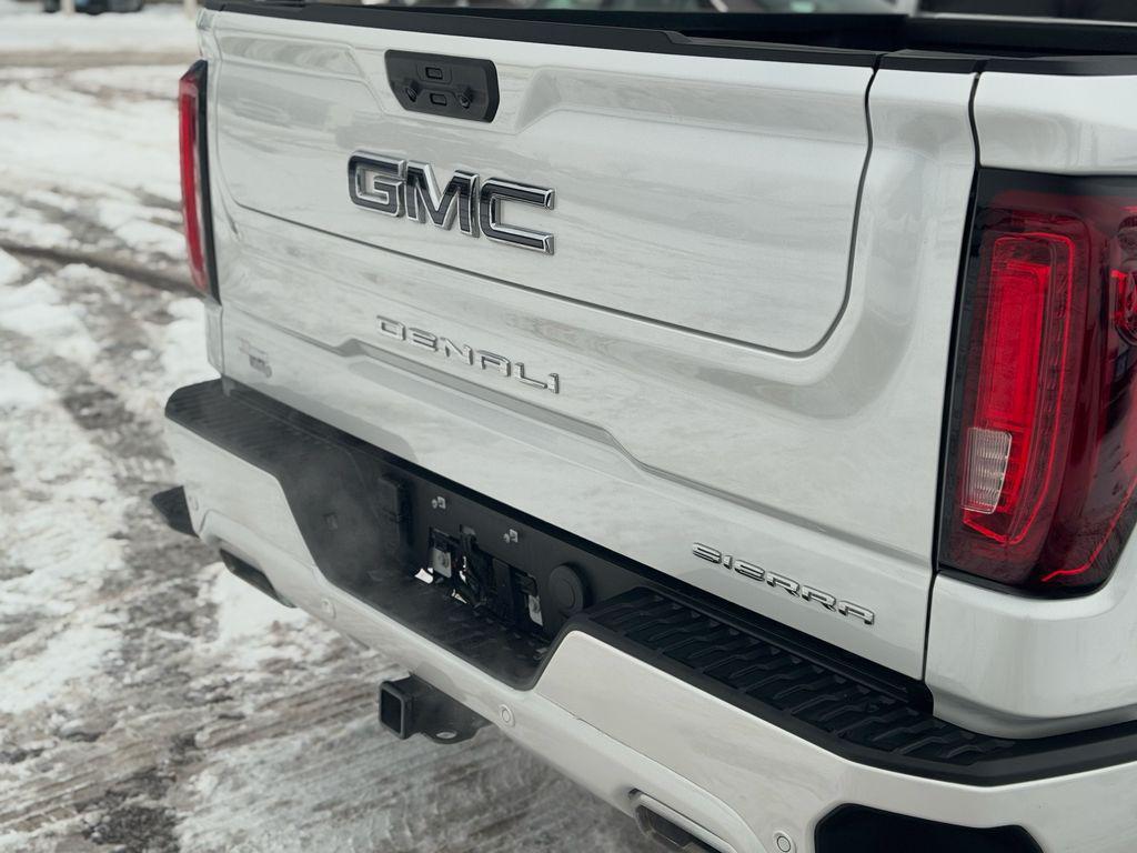 used 2024 GMC Sierra 1500 car, priced at $66,378