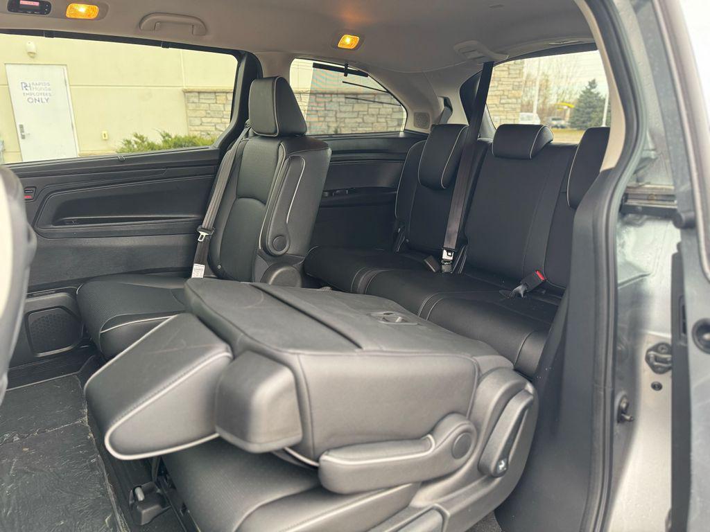 used 2026 Honda Odyssey car, priced at $48,270