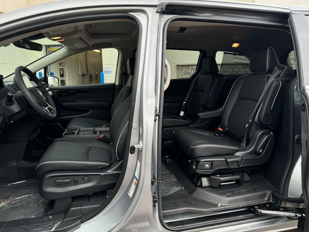 used 2026 Honda Odyssey car, priced at $48,270