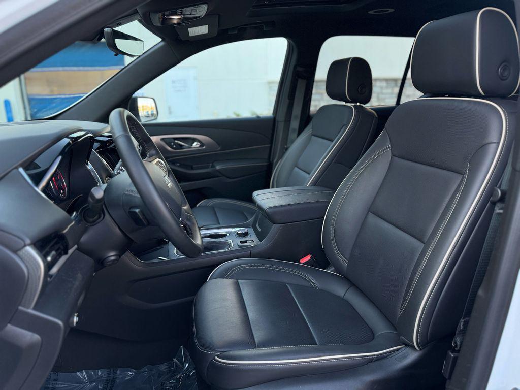 used 2023 Chevrolet Traverse car, priced at $42,000