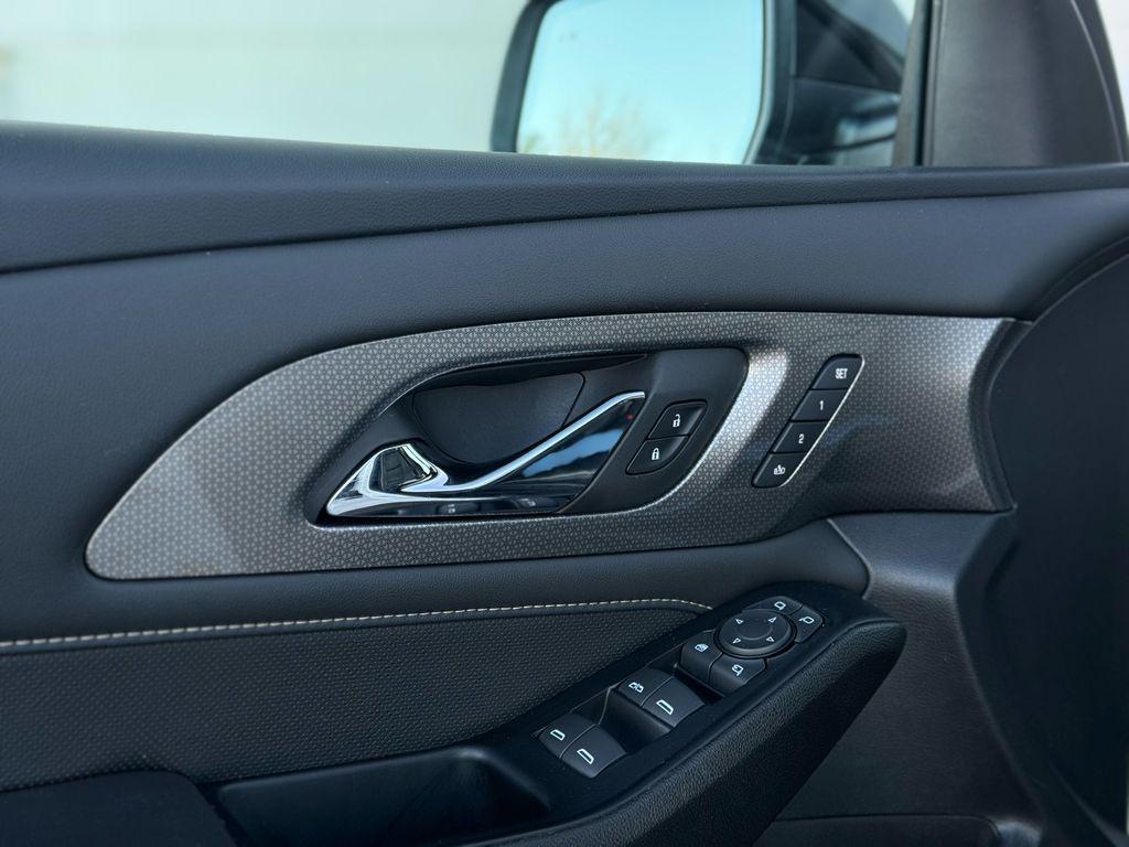 used 2023 Chevrolet Traverse car, priced at $42,000