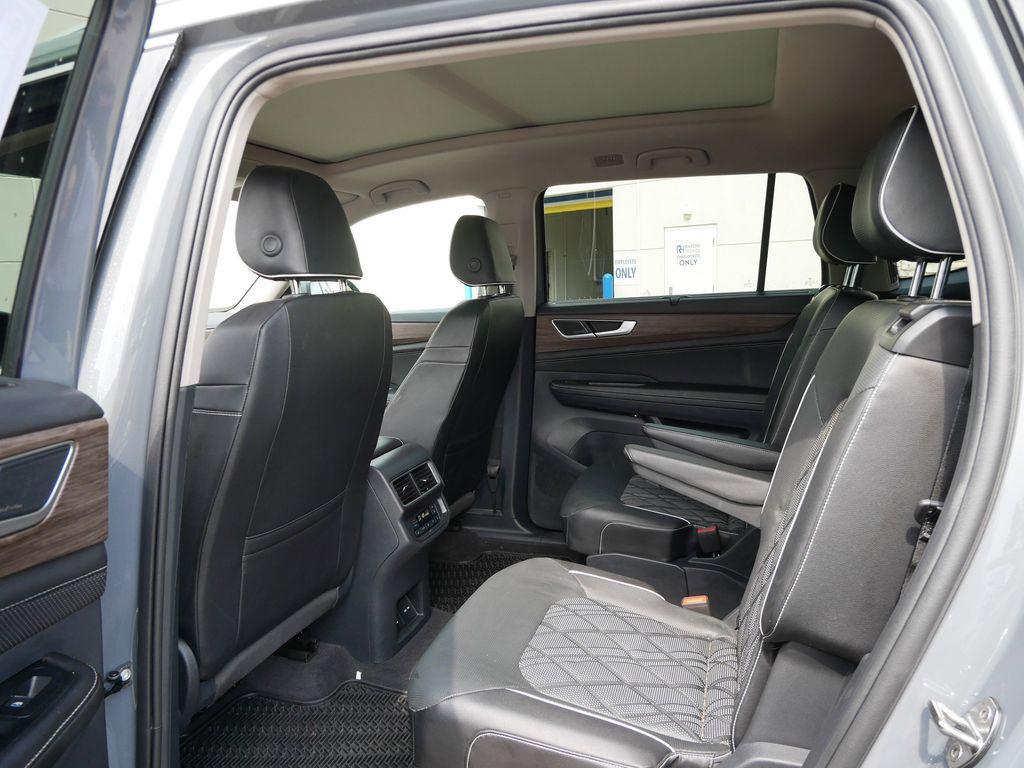 used 2025 Volkswagen Atlas car, priced at $43,452