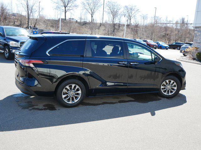 used 2022 Toyota Sienna car, priced at $38,350