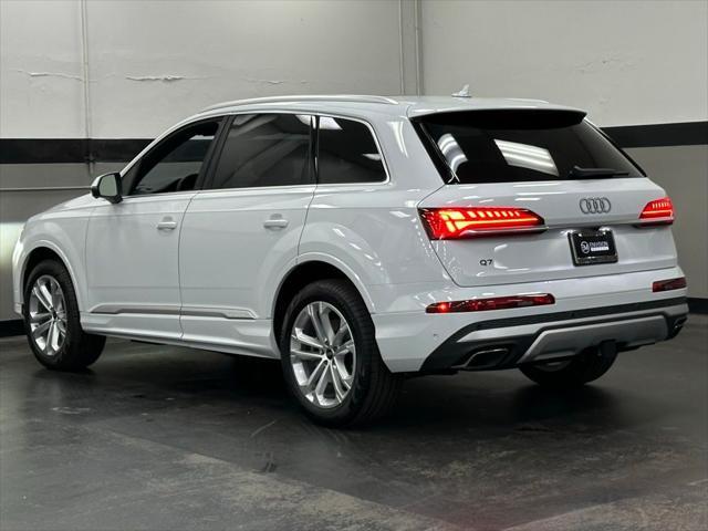 new 2025 Audi Q7 car, priced at $75,150