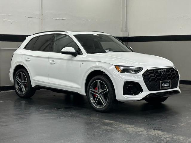 new 2024 Audi Q5 car, priced at $67,590