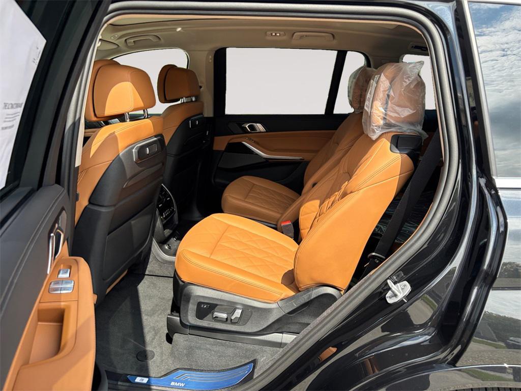 new 2026 BMW X7 car, priced at $95,780