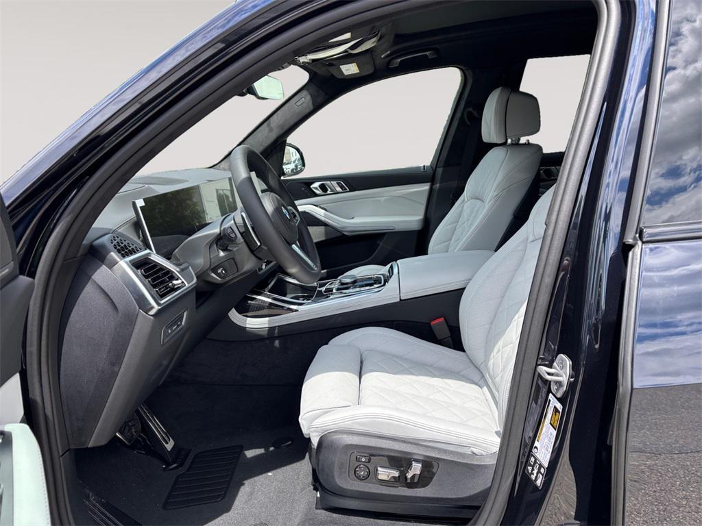 new 2026 BMW X7 car, priced at $95,230