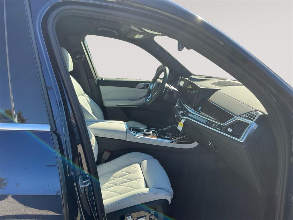 new 2026 BMW X7 car, priced at $98,780