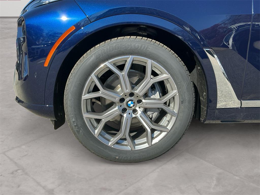 new 2026 BMW X7 car, priced at $98,780