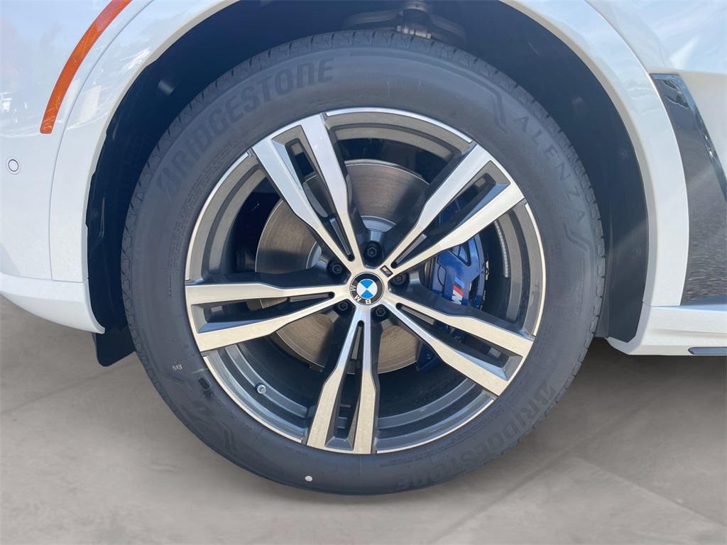 new 2026 BMW X7 car, priced at $103,775