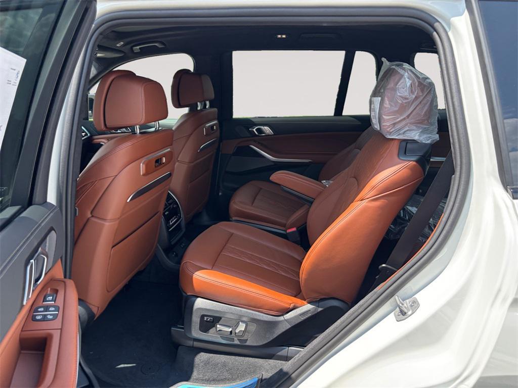 new 2026 BMW X7 car, priced at $124,000