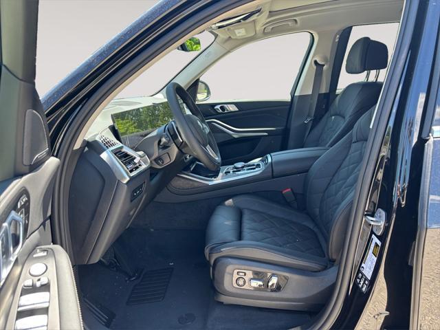 new 2026 BMW X7 car, priced at $92,630