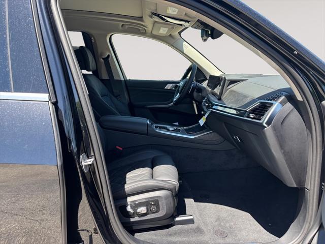 new 2026 BMW X7 car, priced at $92,630