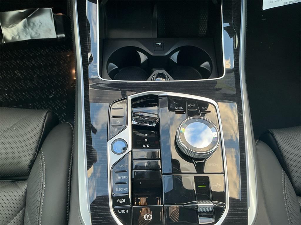 new 2026 BMW X5 PHEV car, priced at $91,225