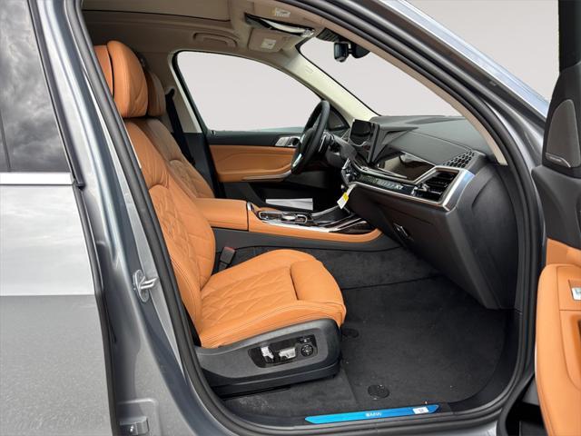 new 2026 BMW X7 car, priced at $93,490