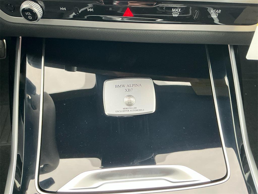 new 2026 BMW ALPINA XB7 car, priced at $163,925