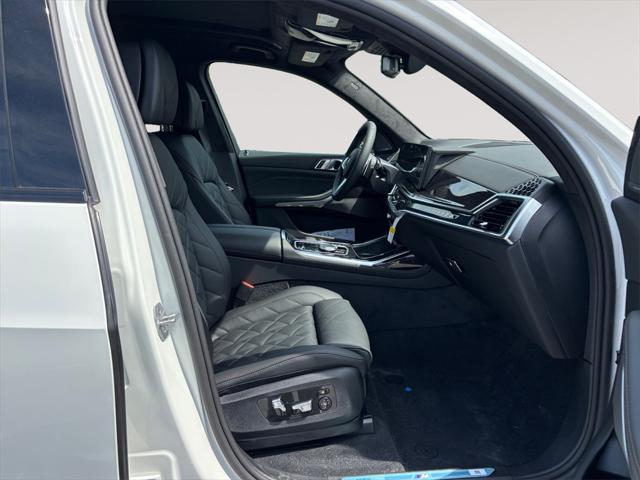 new 2026 BMW X7 car, priced at $96,690