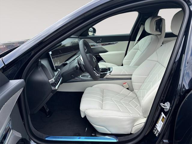 new 2025 BMW 760 car, priced at $137,025