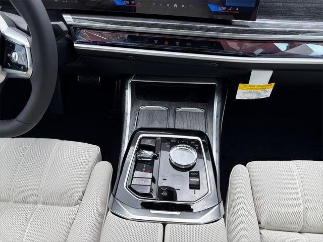 new 2025 BMW 760 car, priced at $137,025