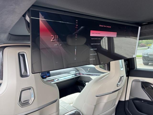new 2025 BMW 760 car, priced at $137,025