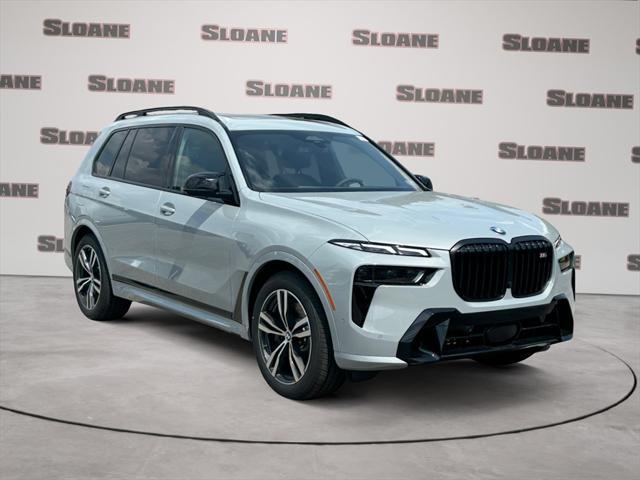 new 2025 BMW X7 car, priced at $117,470