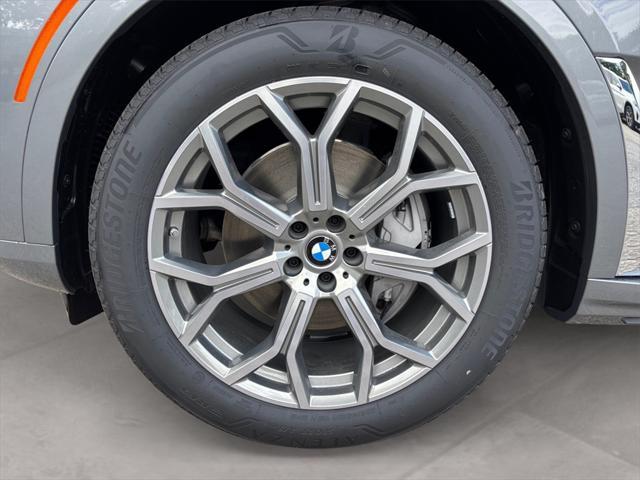 new 2026 BMW X7 car, priced at $91,130