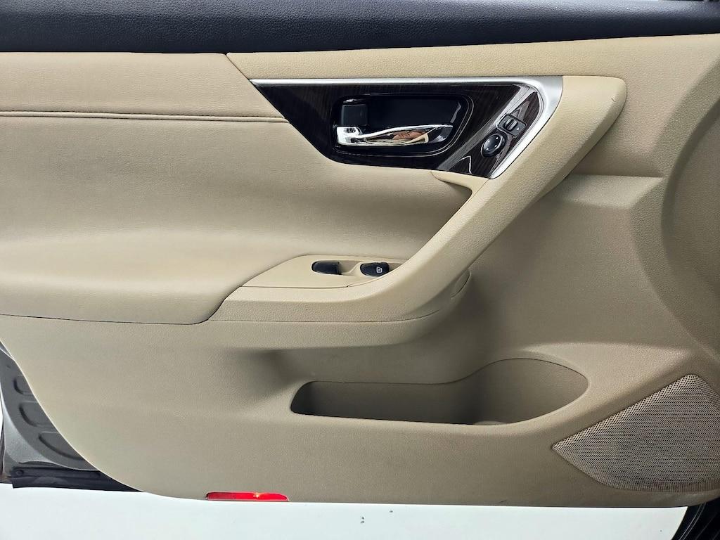 used 2013 Nissan Altima car, priced at $11,998