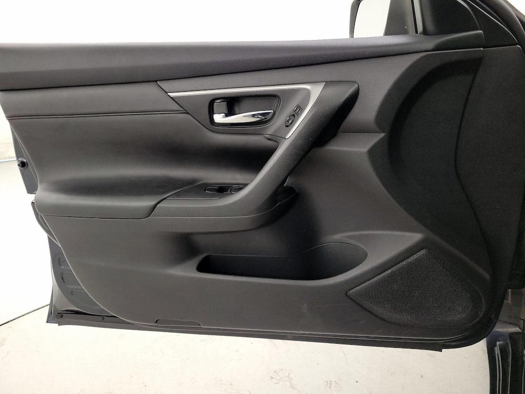 used 2015 Nissan Altima car, priced at $12,998
