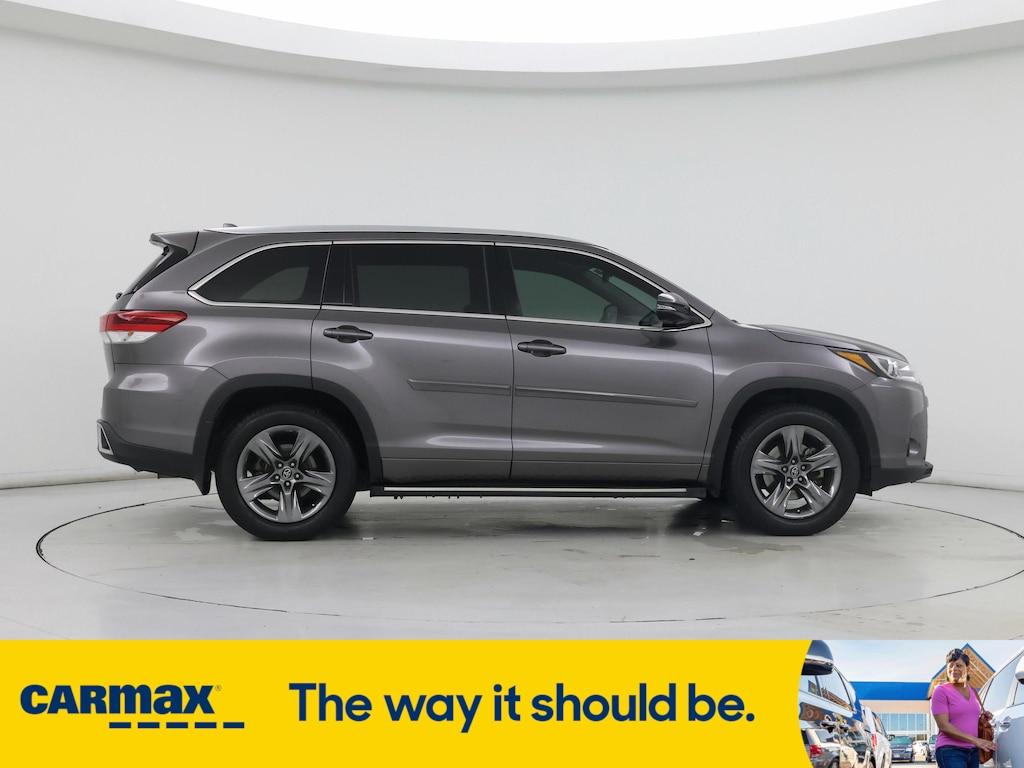 used 2019 Toyota Highlander car, priced at $31,998