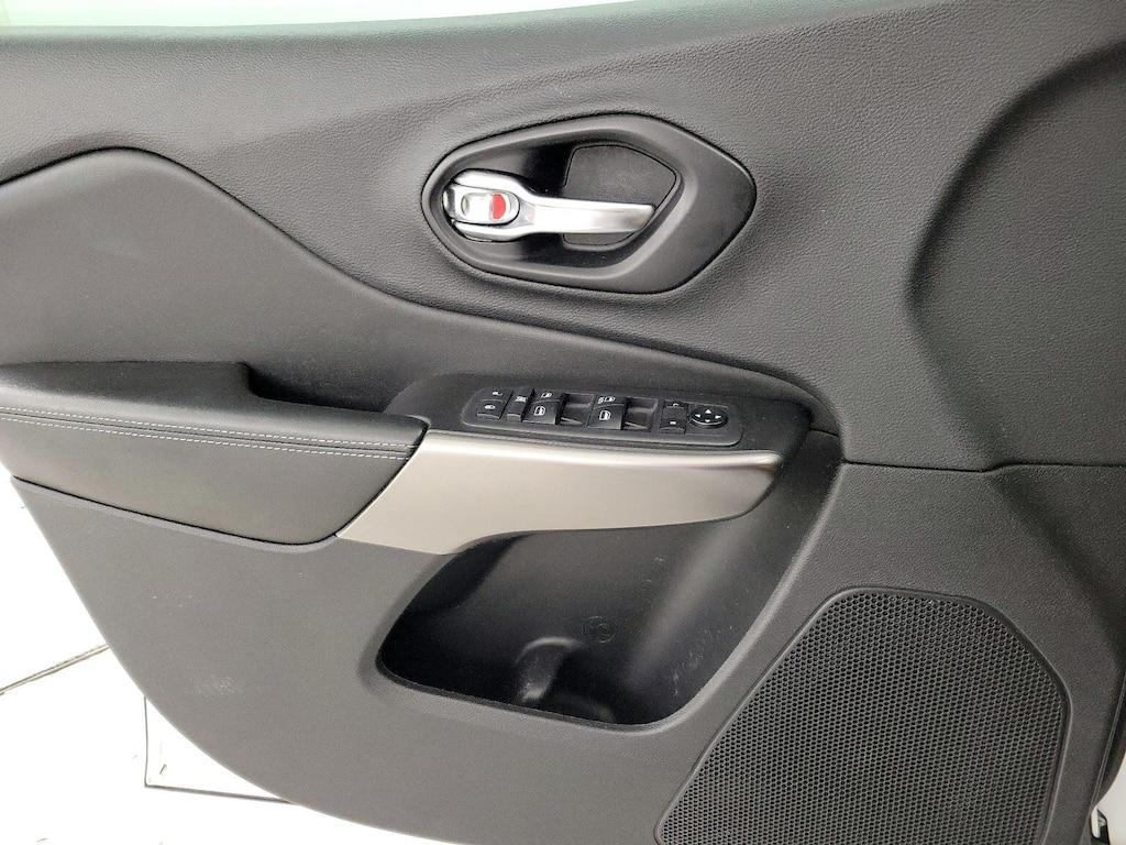 used 2019 Jeep Cherokee car, priced at $15,998