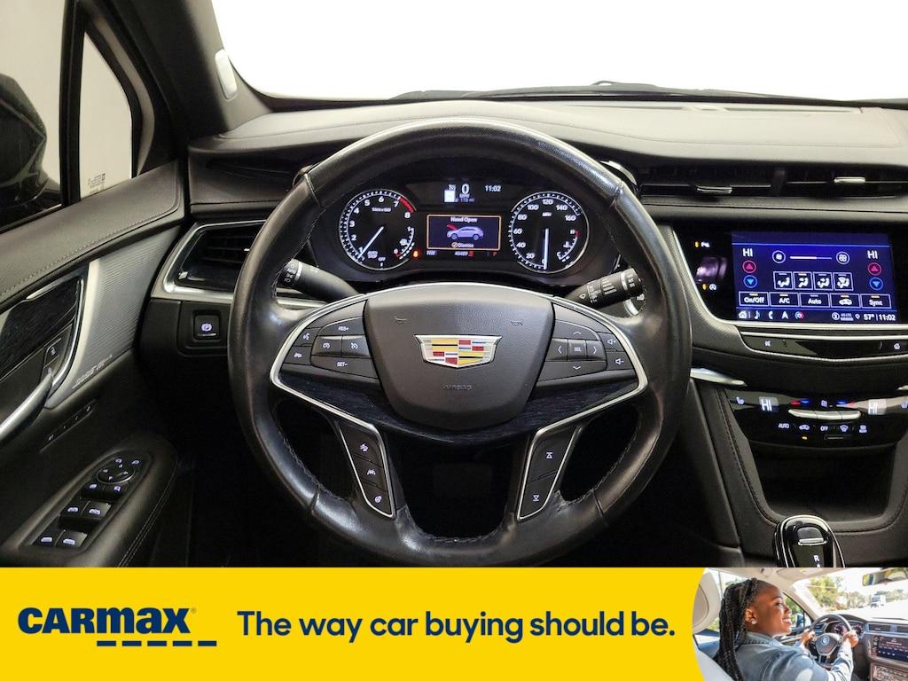 used 2023 Cadillac XT5 car, priced at $29,998