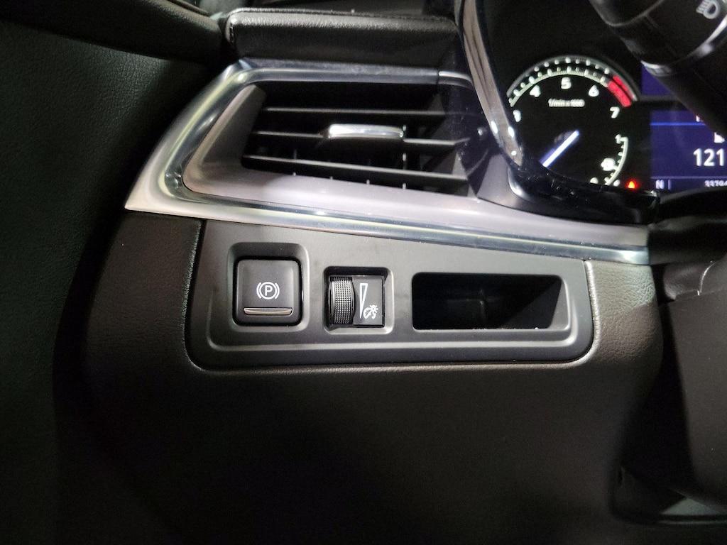 used 2022 Cadillac XT5 car, priced at $27,998