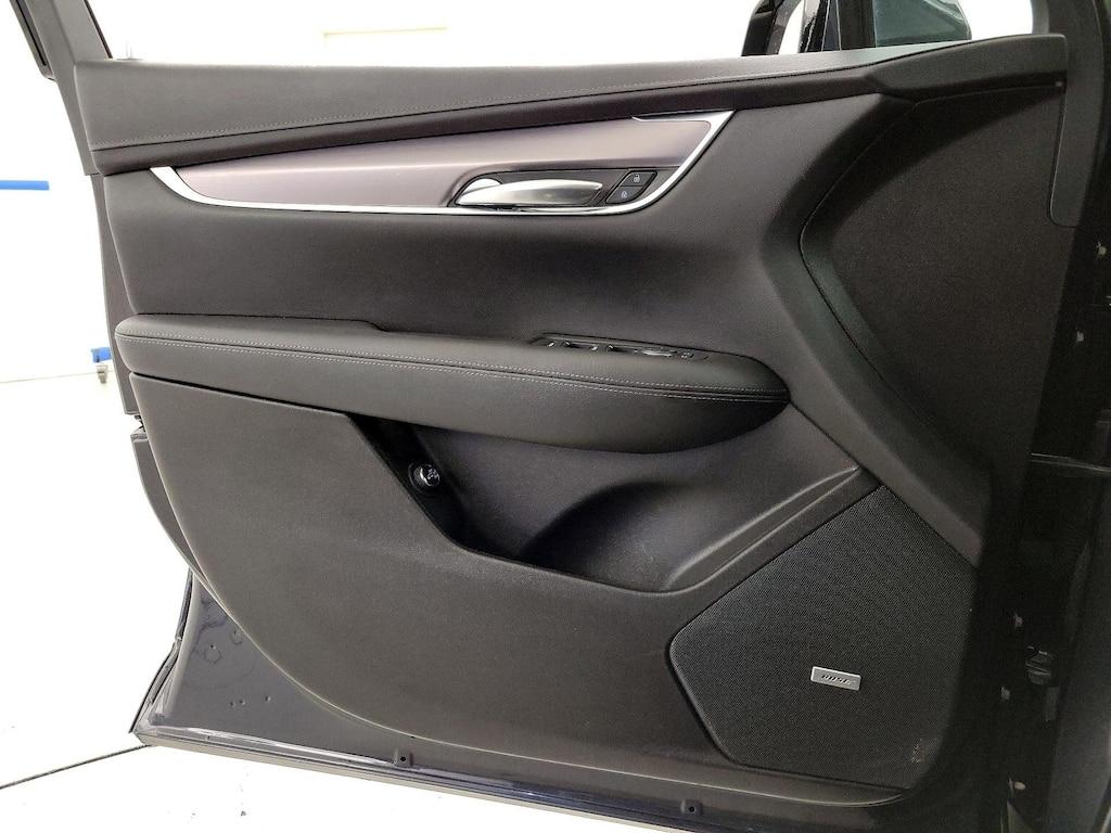 used 2022 Cadillac XT5 car, priced at $27,998