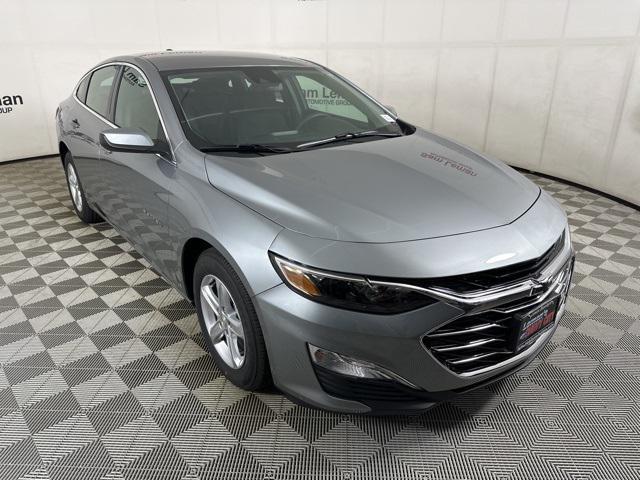 new 2025 Chevrolet Malibu car, priced at $24,651