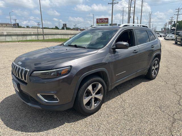 used 2019 Jeep Cherokee car, priced at $15,495