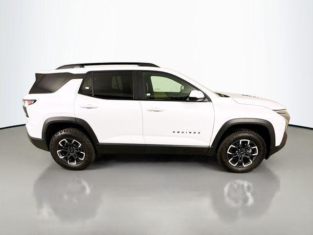 new 2026 Chevrolet Equinox car, priced at $32,390