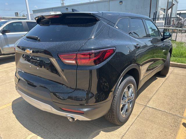 new 2025 Chevrolet Blazer car