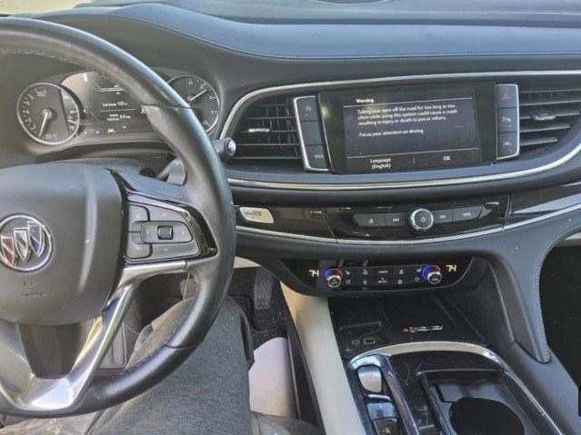 used 2023 Chevrolet Traverse car, priced at $31,995
