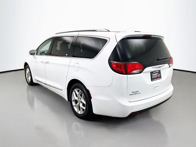 used 2018 Chrysler Pacifica car, priced at $12,995