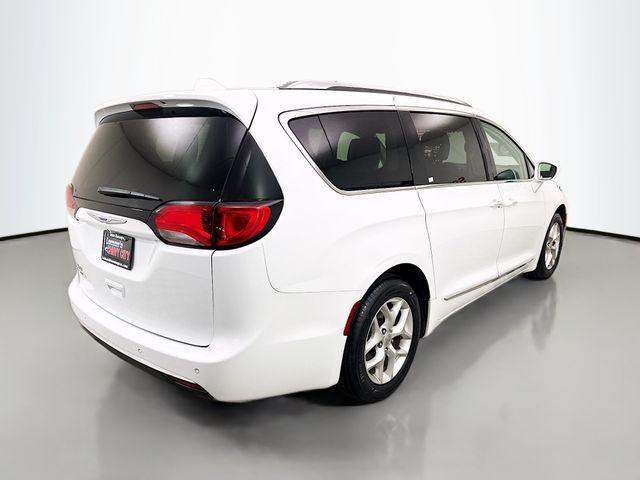 used 2018 Chrysler Pacifica car, priced at $12,995