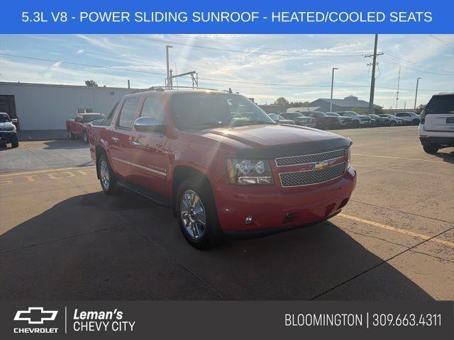 used 2009 Chevrolet Avalanche car, priced at $18,995