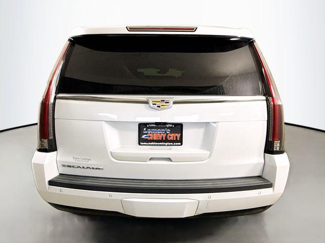 used 2020 Cadillac Escalade ESV car, priced at $40,490